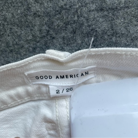 Good AMERICAN Good '90s Short in White size 2/26 new - Picture 7 of 14